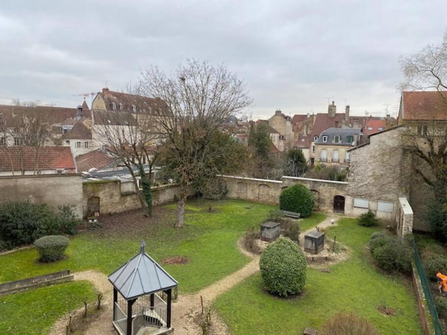 Le Tivoli - Balcon Vue Jardin Lägenhet Dijon Exteriör bild